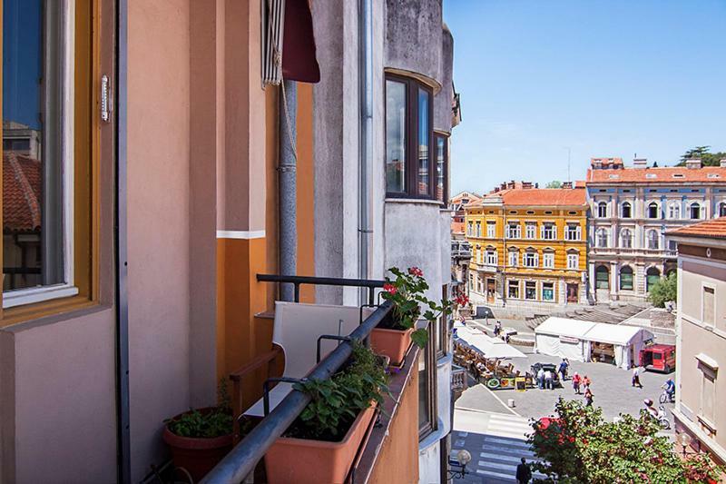 Pula Citybreak Exteriör bild